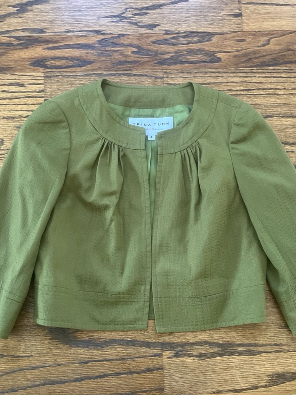 Trina Turk Olive Green Cropped Jacket w/ 3/4 sleeves
